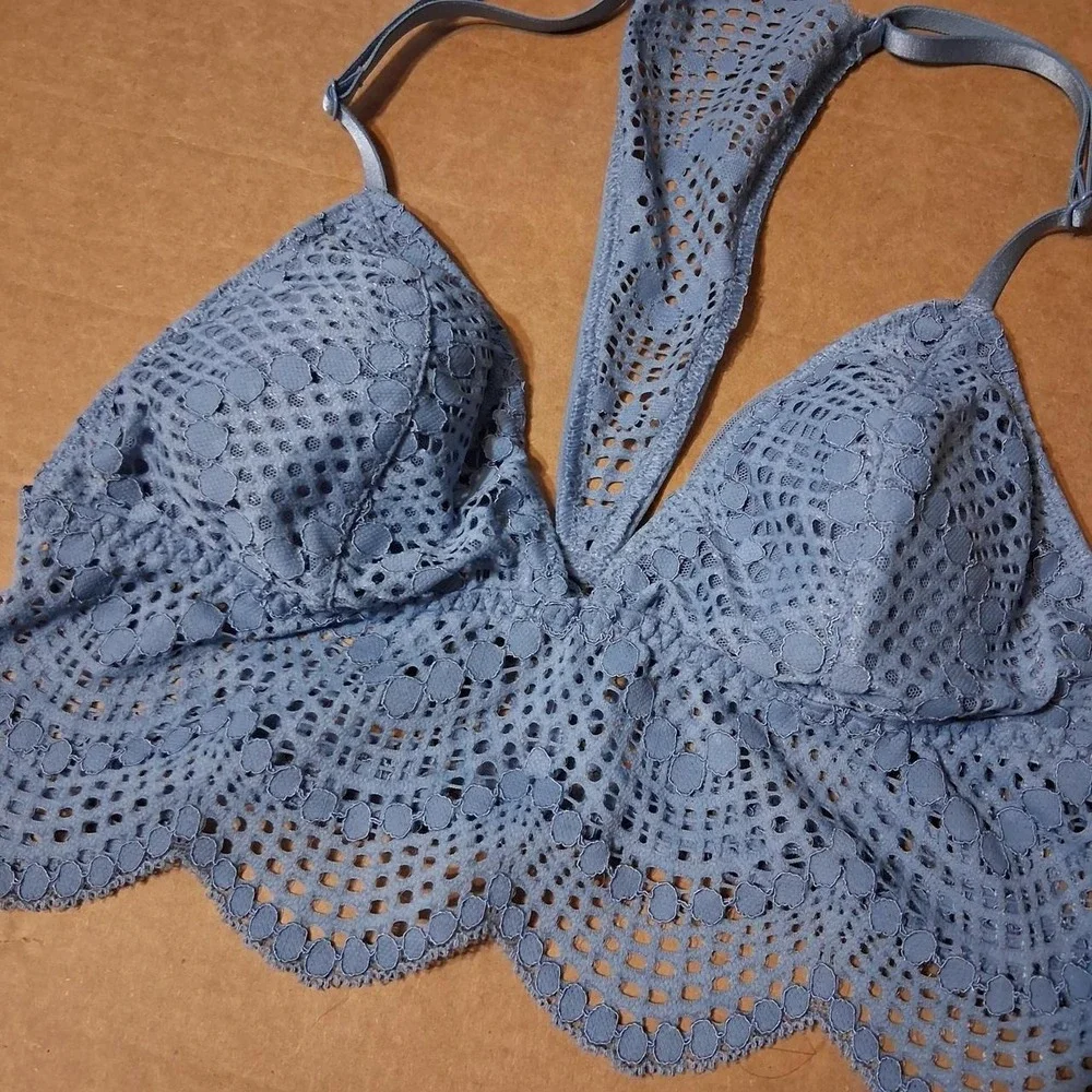 Womens Blue lace bralette with‎ scalloped edges and eyelet pattern